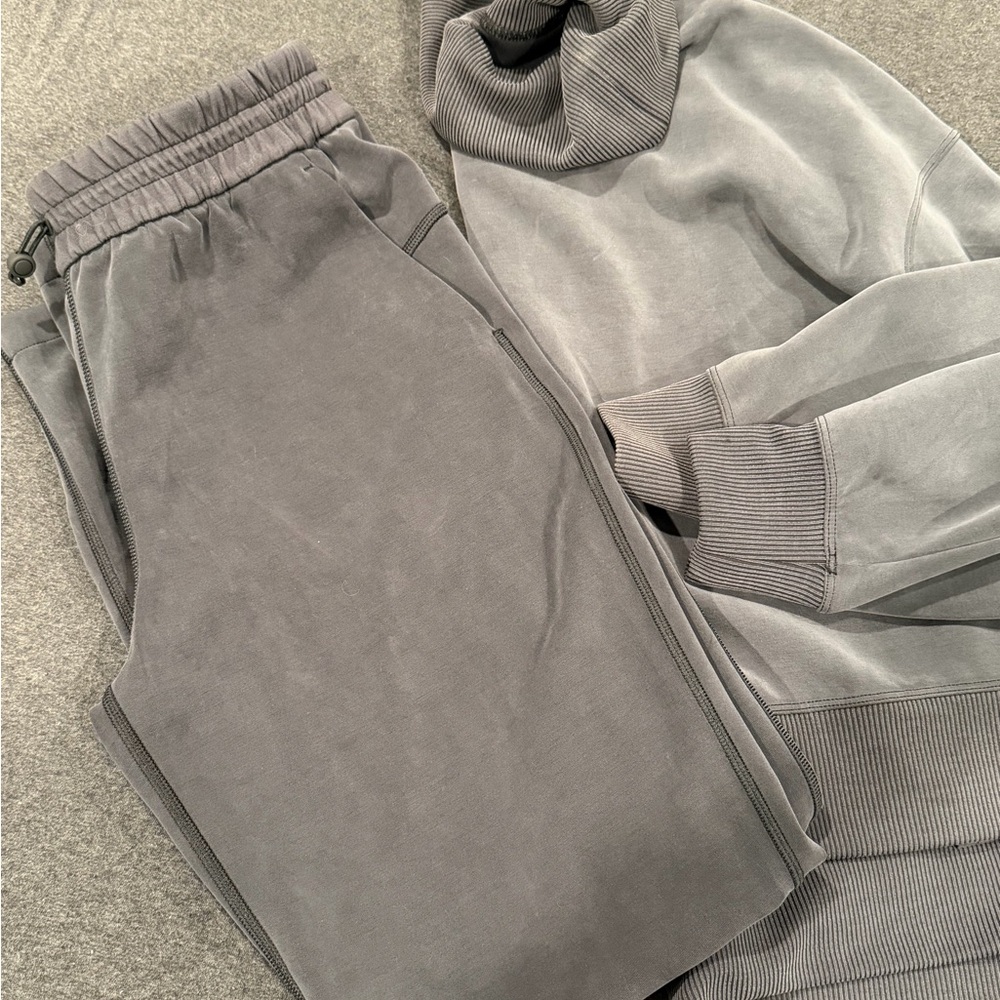 Lululemon Softstreme Set Black